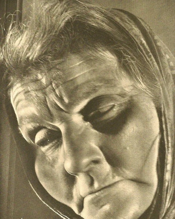 Helmar Lerski (German-Israeli, 1871-1956)Print: Helmar Lerski (German-Israeli, 1871-1956)Print. Woman Portrait. Printed in 1931. 6.00 x 8.00 inches Not hand-signed unless otherwise stated. Photomechanical Print. Lots that contain nudity have been