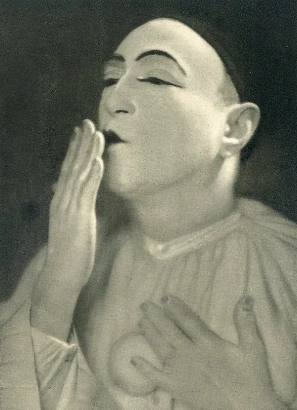Daniel Masclet (France, 1892-1969 ) Print: Daniel Masclet (France, 1892-1969 ) Print. Le Mime Georges Wague. Printed in 1932. 6.00 x 8.00 inches Not hand-signed unless otherwise stated. Photomechanical Print. Lots that contain nudity have