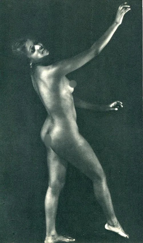 Werner Greeven Print: Werner Greeven Print. Nude. Printed in 1935. 6.00 x 11.00 inches Not hand-signed unless otherwise stated. Photomechanical Print. Lots that contain nudity have been partially obscured in the listing;