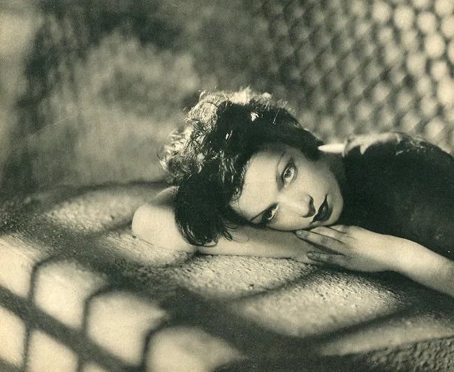 George Hoyningen-Huene (Russian-American, 1900-1968) Print: George Hoyningen-Huene (Russian-American, 1900-1968) Print. Conchita Montenegro. Printed in 1930. 8.50 x 7.00 inches Not hand-signed unless otherwise stated. Photomechanical Print. Lots that contain