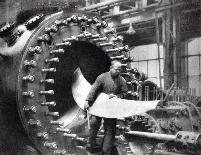 E.O. Hoppe (British, 1878-1972) Print: E.O. Hoppe (British, 1878-1972) Print. German Industry. Printed in 1930. 6.00 x 8.00 inches Not hand-signed unless otherwise stated. Photomechanical Print. Lots that contain nudity have been
