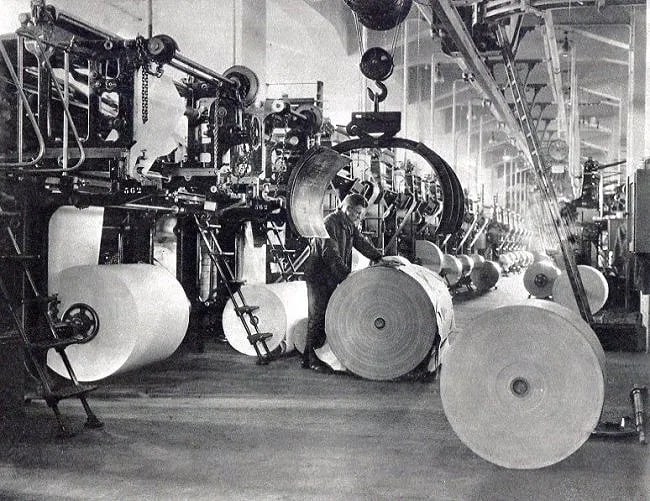 E.O. Hoppe (British, 1878-1972) Print: E.O. Hoppe (British, 1878-1972) Print. German Industry. Printed in 1930. 6.00 x 8.00 inches Not hand-signed unless otherwise stated. Photomechanical Print. Lots that contain nudity have been