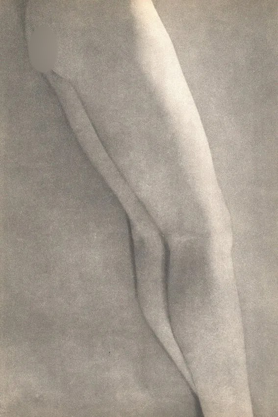 Martin Munkacsi (Hungarian, 1896-1963 ) Print: Martin Munkacsi (Hungarian, 1896-1963 ) Print. Nude Legs. Printed in 1951. 8 x 12 inches Not hand-signed unless otherwise stated. Photomechanical Print. Lots that contain nudity have been partially ob