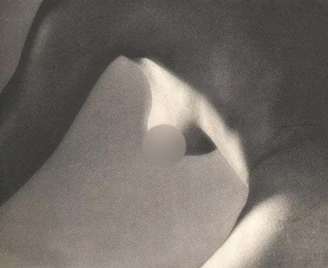 Martin Munkacsi (Hungarian, 1896-1963 ) Print: Martin Munkacsi (Hungarian, 1896-1963 ) Print. Nude Breast. Printed in 1951. 8.5 x 7.5 inches Not hand-signed unless otherwise stated. Photomechanical Print. Lots that contain nudity have been