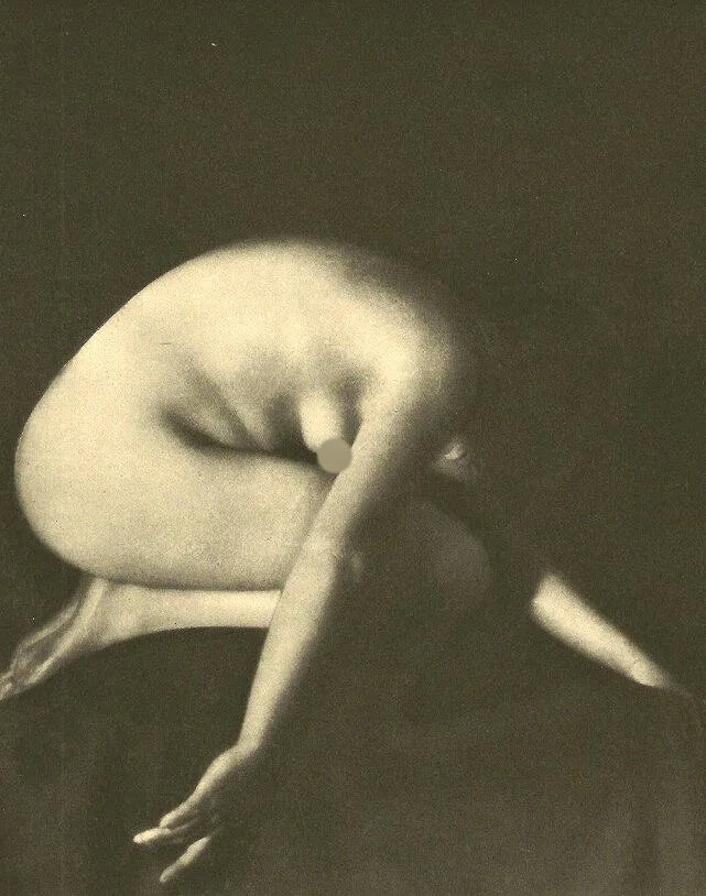 Heinz Perckhammer V (Tyrolean, 1895-1965) Print: Heinz Perckhammer V (Tyrolean, 1895-1965) Print. Chinese Woman Nude. Printed in 1937. 6.50 x 8.00 inches Not hand-signed unless otherwise stated. Photomechanical Print. Lots that contain nudity have b