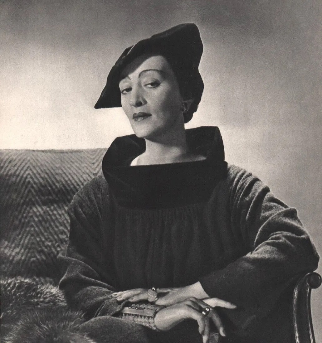 Meerson Print: Meerson Print. Portrait. Printed in 1936. 8.00 x 8.00 inches Not hand-signed unless otherwise stated. Photomechanical Print. Lots that contain nudity have been partially obscured in the listing; unblu
