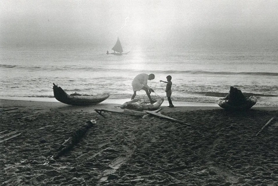 Edouard Boubat (French, 1923-1999) Print: Edouard Boubat (French, 1923-1999) Print. India Madras, "1971". Printed in 1988. 6.50 x 4.50 inches Not hand-signed unless otherwise stated. Photomechanical Print. Lots that contain nudity have been