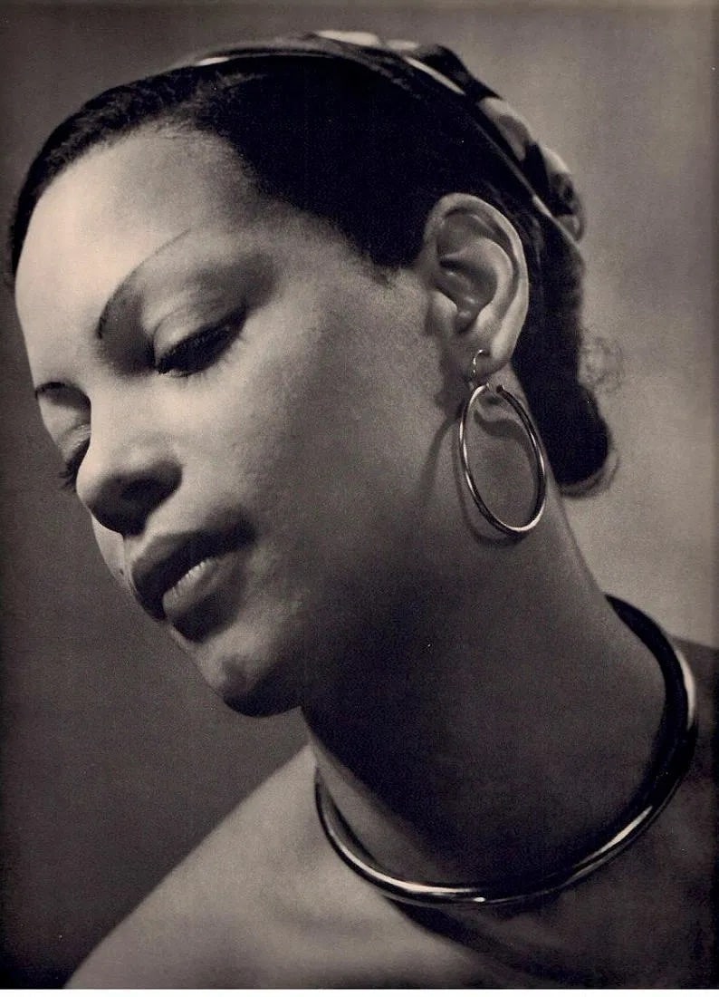 Deutch H E Print: Deutch H E Print. Portrait. Printed in 1937. 9.00 x 11.00 inches Not hand-signed unless otherwise stated. Photomechanical Print. Lots that contain nudity have been partially obscured in the listing;