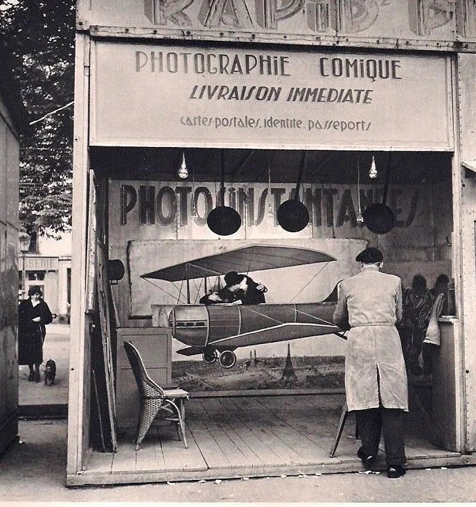 Robert Doisneau (French, 1912-1994) Print: Robert Doisneau (French, 1912-1994) Print. Aerial Photograph 1950. Printed in 1979. 7.00 x 7.00 inches Not hand-signed unless otherwise stated. Photomechanical Print. Lots that contain nudity have bee