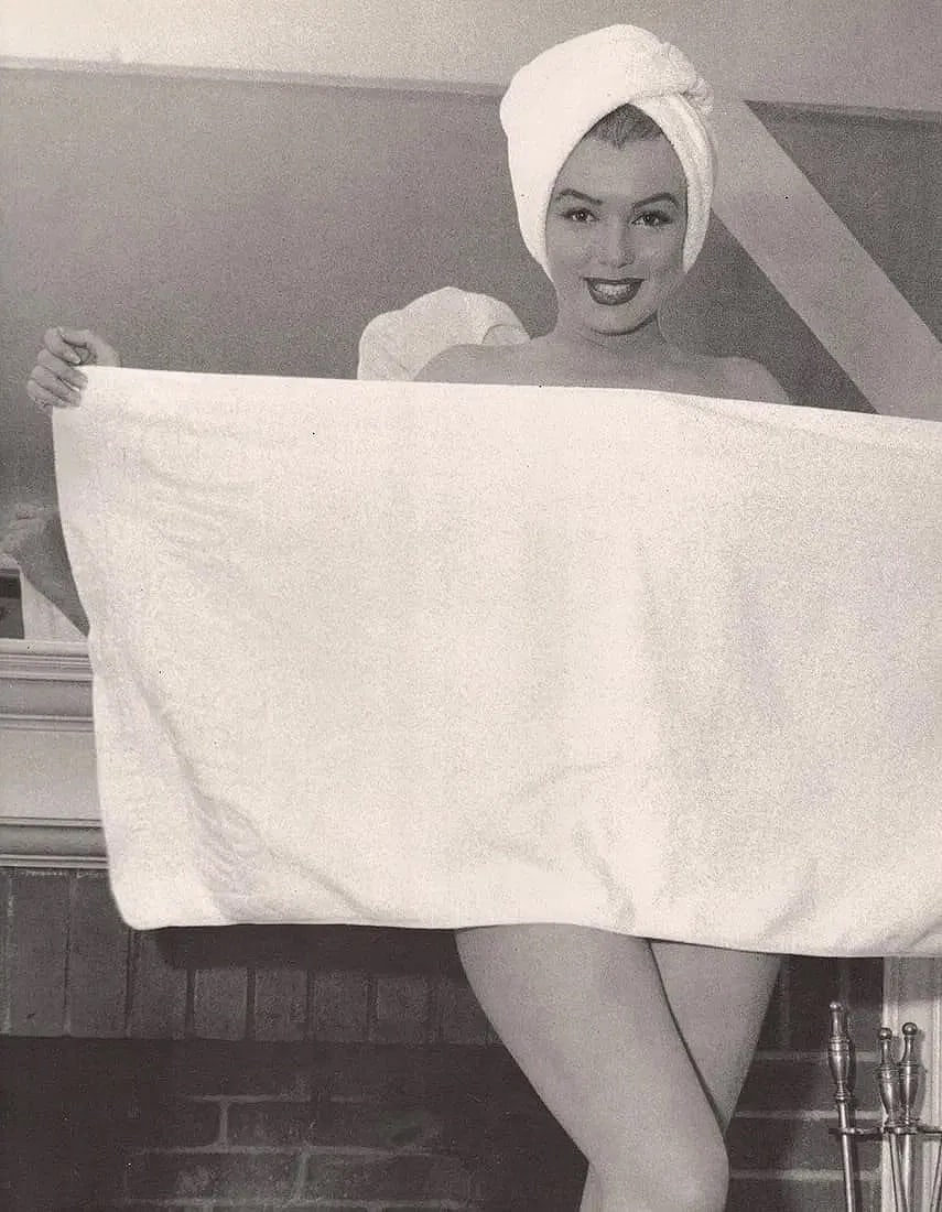 Andre De Dienes (Hungarian-American, 1913-1985) Marilyn Monroe Print (1 of 1)