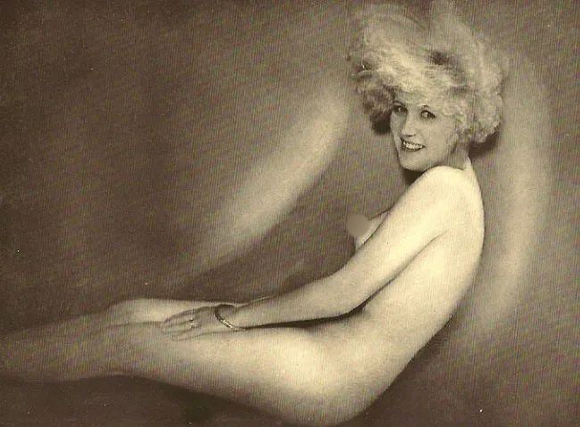 Manasse Print: Manasse Print. Finnish Woman (Nude). Printed in 1937. 7.00 x 5.00 inches. Not hand-signed unless otherwise stated. Photomechanical Print. Lots that contain nudity have been partially obscured in the l