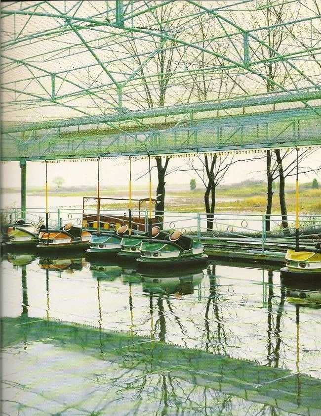 Alfred Seiland (Austria, b. 1952) Print: Alfred Seiland (Austria, b. 1952) Print. Amusement Park, CT 1983. Printed in 1990. 9.00 x 11.50 inches. Not hand-signed unless otherwise stated. Photomechanical Print. Lots that contain nudity have