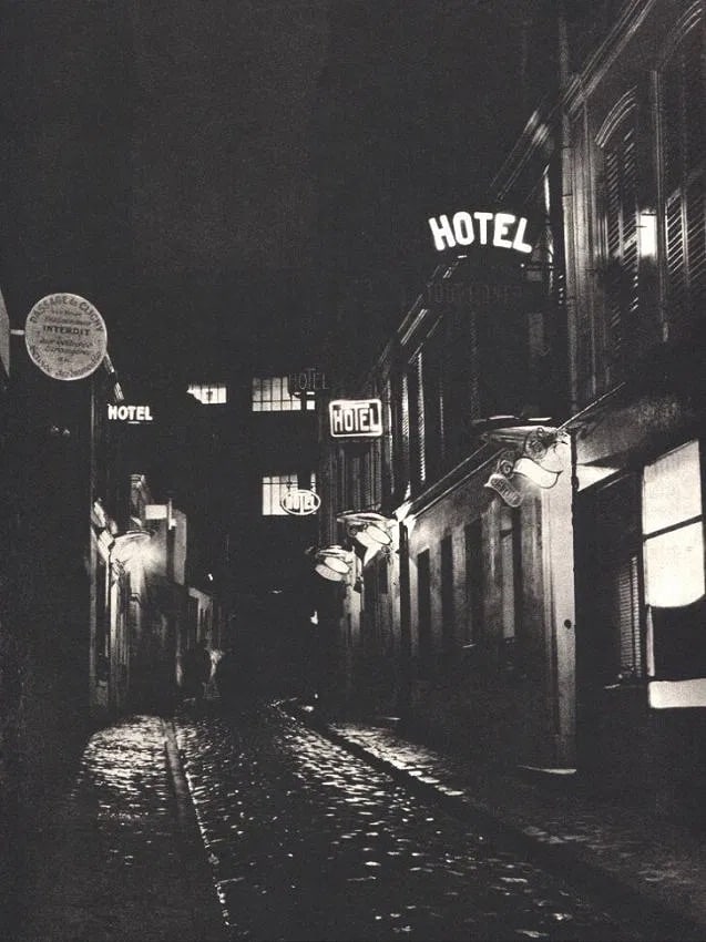 Brassai (Hungarian-French, 1899-1984) Print: Brassai (Hungarian-French, 1899-1984) Print. Passage de Clichy. Printed in 1987. 7.00 x 9.50 inches. Not hand-signed unless otherwise stated. Photomechanical Print. Lots that contain nudity have been 