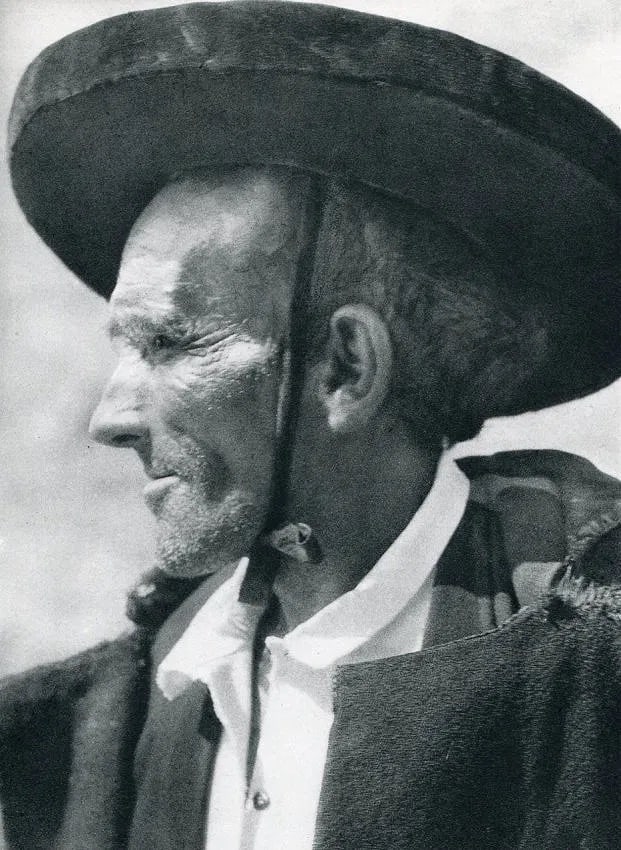 Jose Ortiz Echague (Spanish, 1886-1980) Print: Jose Ortiz Echague (Spanish, 1886-1980) Print. Sepulveda Man. Printed in 1965. 9.25 x 12.75 inches. Not hand-signed unless otherwise stated. Photomechanical Print. Lots that contain nudity have been