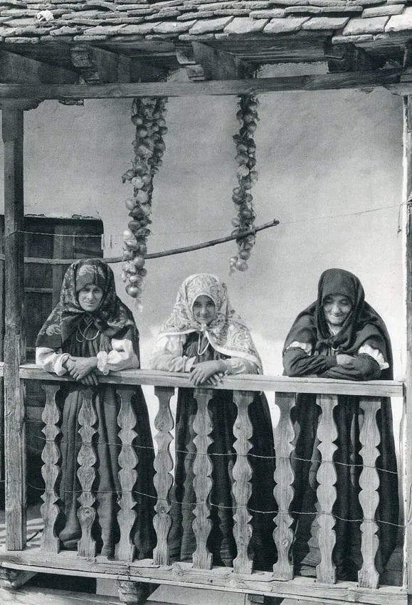 Jose Ortiz Echague (Spanish, 1886-1980) Print: Jose Ortiz Echague (Spanish, 1886-1980) Print. Women on Balcony. Printed in 1965. 9.50 x 14.00 inches. Not hand-signed unless otherwise stated. Photomechanical Print. Lots that contain nudity have