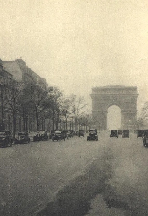 Germaine Krull (Dutch, French, German, Polish, 1897-1985) Print: Germaine Krull (Dutch, French, German, Polish, 1897-1985) Print. Arc de Triomph. Printed in 1928. 5.50 x 8.50 inches. Not hand-signed unless otherwise stated. Photomechanical Print. Lots that contain 