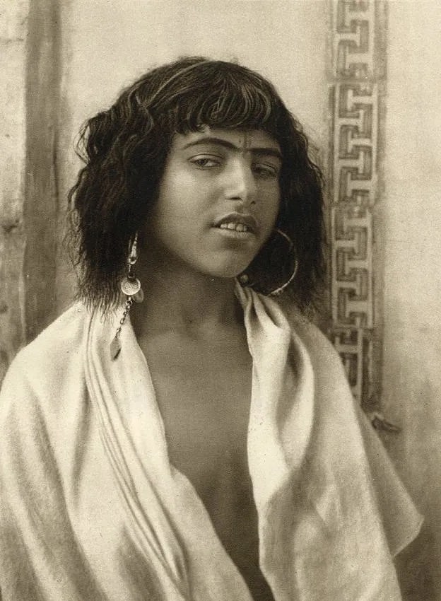Lehnert & Landrock (German-Tunisian, active 1904–1940s) Print: Lehnert & Landrock (German-Tunisian, active 1904–1940s) Print. Berber Girl, Algiers. Printed in 1924. 6.00 x 8.00 inches. Not hand-signed unless otherwise stated. Photomechanical Print. Lots that co