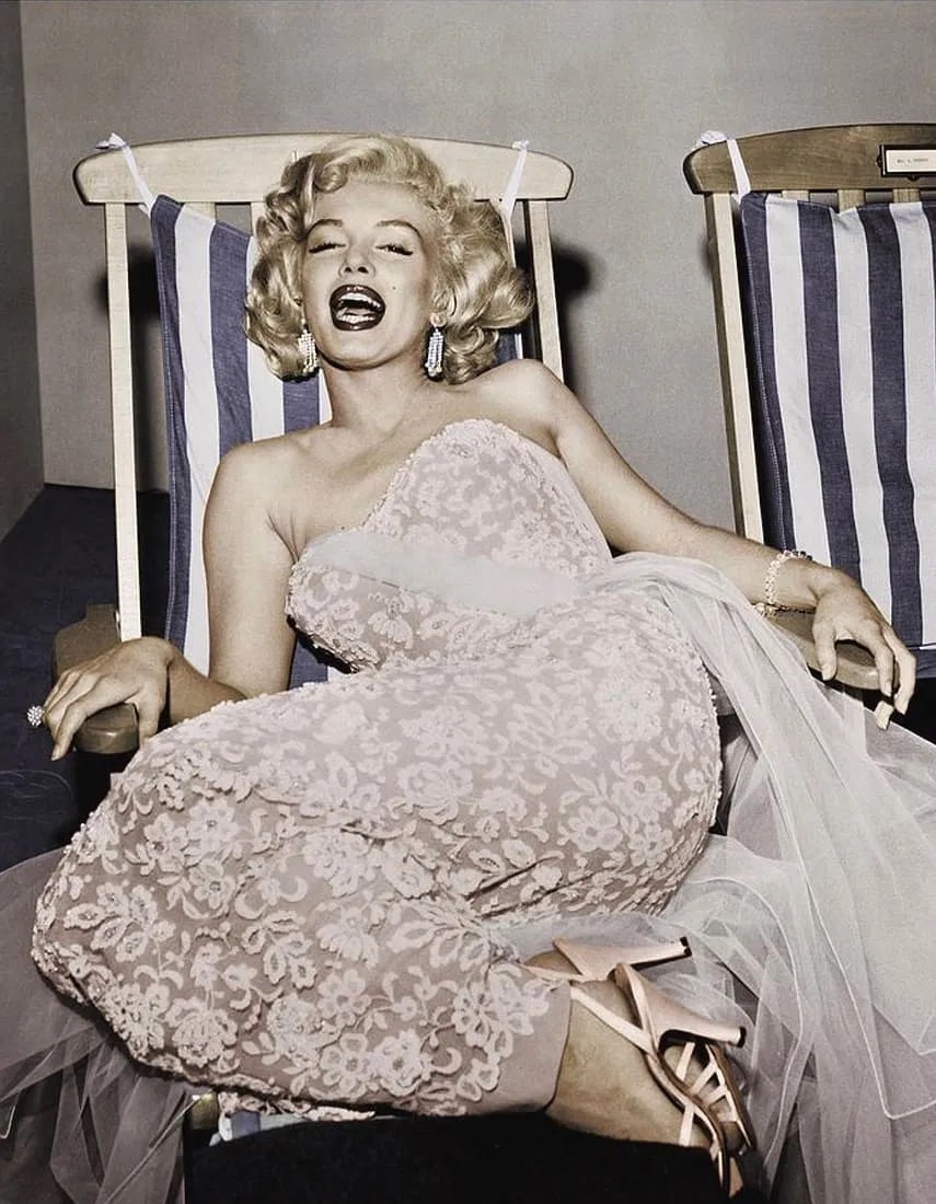 Marilyn Monroe (American, 1926-1962) Print: Marilyn Monroe (American, 1926-1962) Print. Taken by Frank Worth. Photomechanical Print. Lots that contain nudity have been partially obscured in the listing; unblurred images are available upon reque