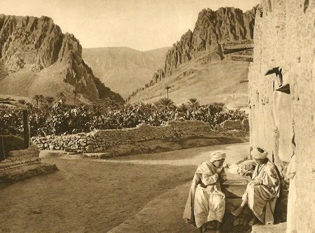 Lehnert & Landrock (German-Tunisian, active 1904–1940s) Print: Lehnert & Landrock (German-Tunisian, active 1904–1940s) Print. El Kantara Oasis. Printed in 1924. 8.25 x 6.00 inches. Not hand-signed unless otherwise stated. Photomechanical Print. Lots that