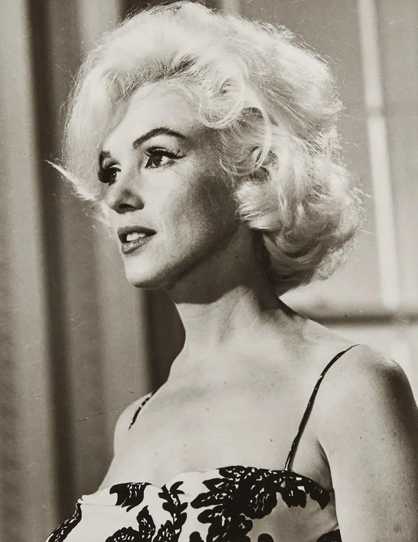 Marilyn Monroe (American, 1926-1962) Print: Marilyn Monroe (American, 1926-1962) Print. Photomechanical Print. Lots that contain nudity have been partially obscured in the listing; unblurred images are available upon request. Unless explicitly