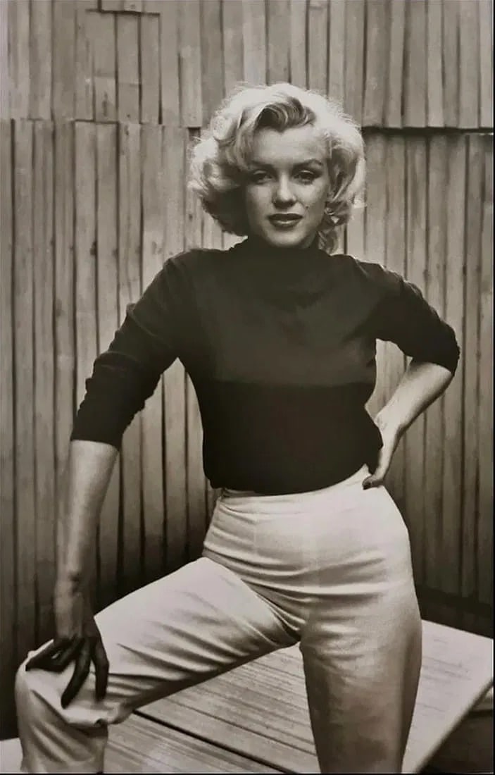 Alfred Eisenstaedt (German-American, 1898-1995) Print: Alfred Eisenstaedt (German-American, 1898-1995). Marilyn Monroe, Photo for Life Magazine, "1952". Printed in 2000, Italy. 7.50 x 11.50 inches. Photomechanical Print. Lots that contain nudity have been