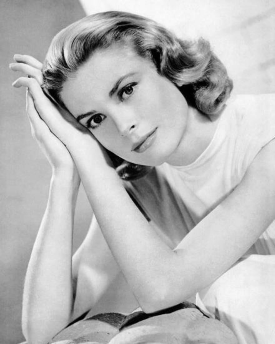 Grace Kelly (American, 1929-1982) Print: Grace Kelly (American, 1929-1982) Print. 23.50 x 29.50 inches. Not hand-signed unless otherwise stated. Photomechanical Print. Lots that contain nudity have been partially obscured in the listing;