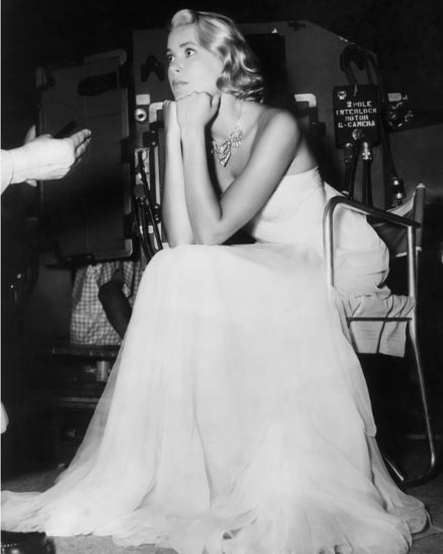 Grace Kelly (American, 1929-1982) Print: Grace Kelly (American, 1929-1982) Print. 23.50 x 29.50 inches. Not hand-signed unless otherwise stated. Photomechanical Print. Lots that contain nudity have been partially obscured in the listing;