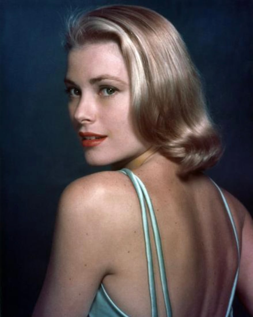 Grace Kelly (American, 1929-1982) Print: Grace Kelly (American, 1929-1982) Print. 23.50 x 29.50 inches. Not hand-signed unless otherwise stated. Photomechanical Print. Lots that contain nudity have been partially obscured in the listing;