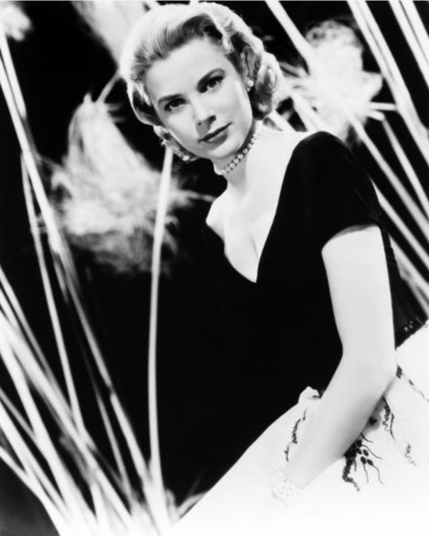 Grace Kelly (American, 1929-1982) Print: Grace Kelly (American, 1929-1982) Print. 23.50 x 29.50 inches. Not hand-signed unless otherwise stated. Photomechanical Print. Lots that contain nudity have been partially obscured in the listing; unb