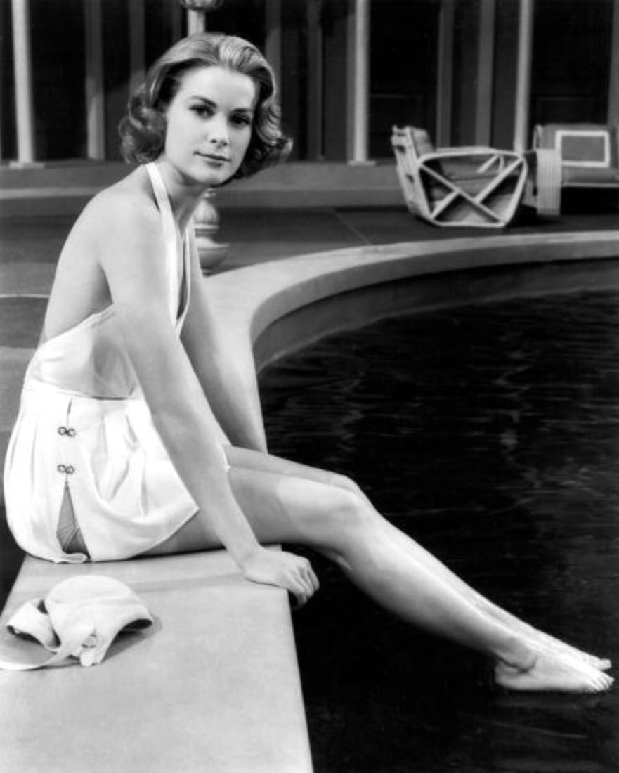 Grace Kelly (American, 1929-1982) Print: Grace Kelly (American, 1929-1982) Print. 23.50 x 29.00 inches. Not hand-signed unless otherwise stated. Photomechanical Print. Lots that contain nudity have been partially obscured in the listing;
