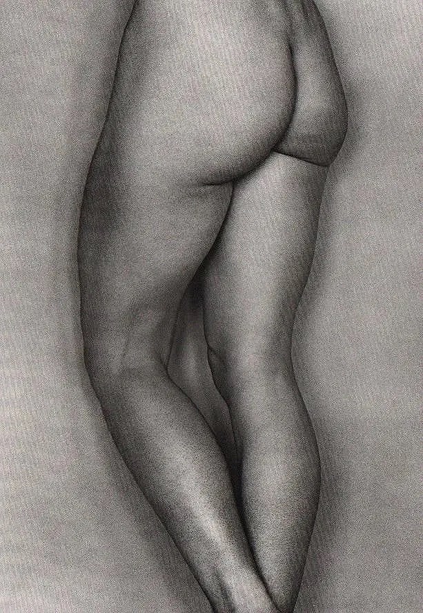 Edward Weston (American, 1886-1958) Print: Edward Weston (American, 1886-1958) Print. Nude, "1927". Printed in 1979. 6.50 x 9.00 inches. Not hand-signed unless otherwise stated. Photomechanical Print. Lots that contain nudity have been