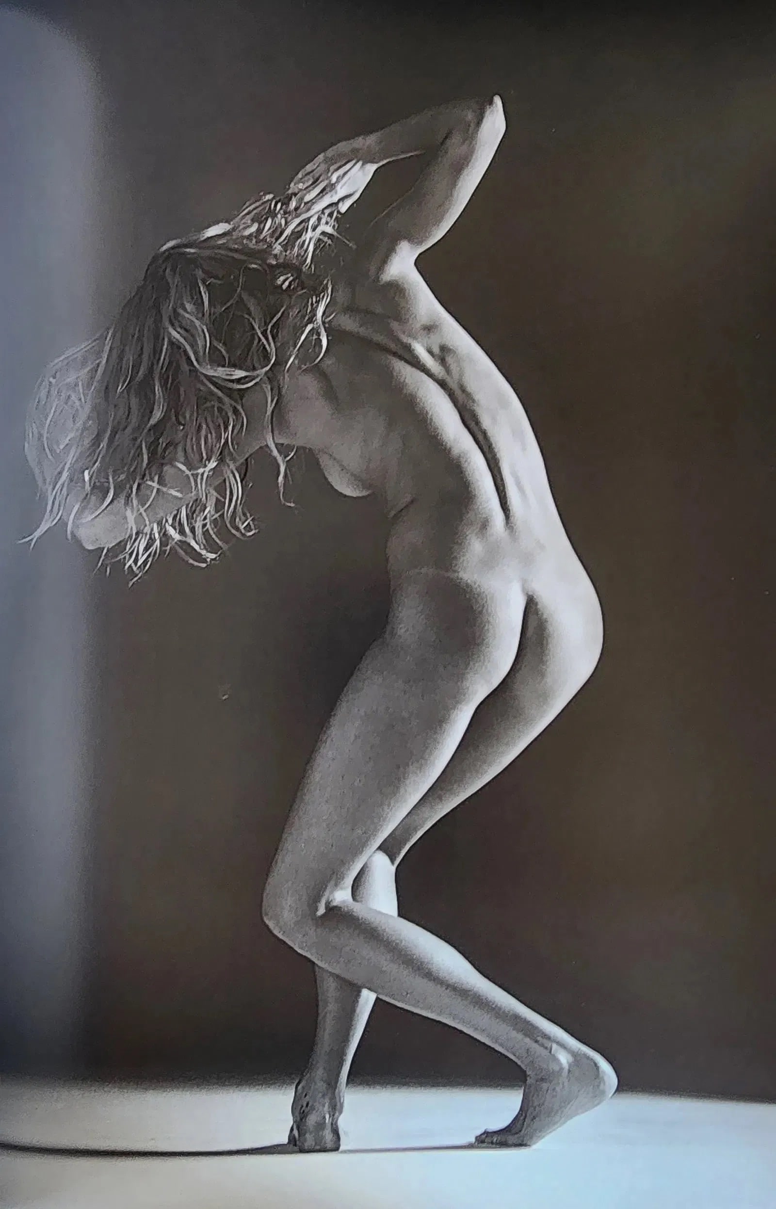 Gisele Bundchen (Brazilian, b. 1980) Print: Gisele Bundchen (Brazilian, b. 1980) Print. Published in Germany, 21st century. 13.00 x 9.00 inches. Not hand-signed unless otherwise stated. Photomechanical Print. Lots that contain nudity have been