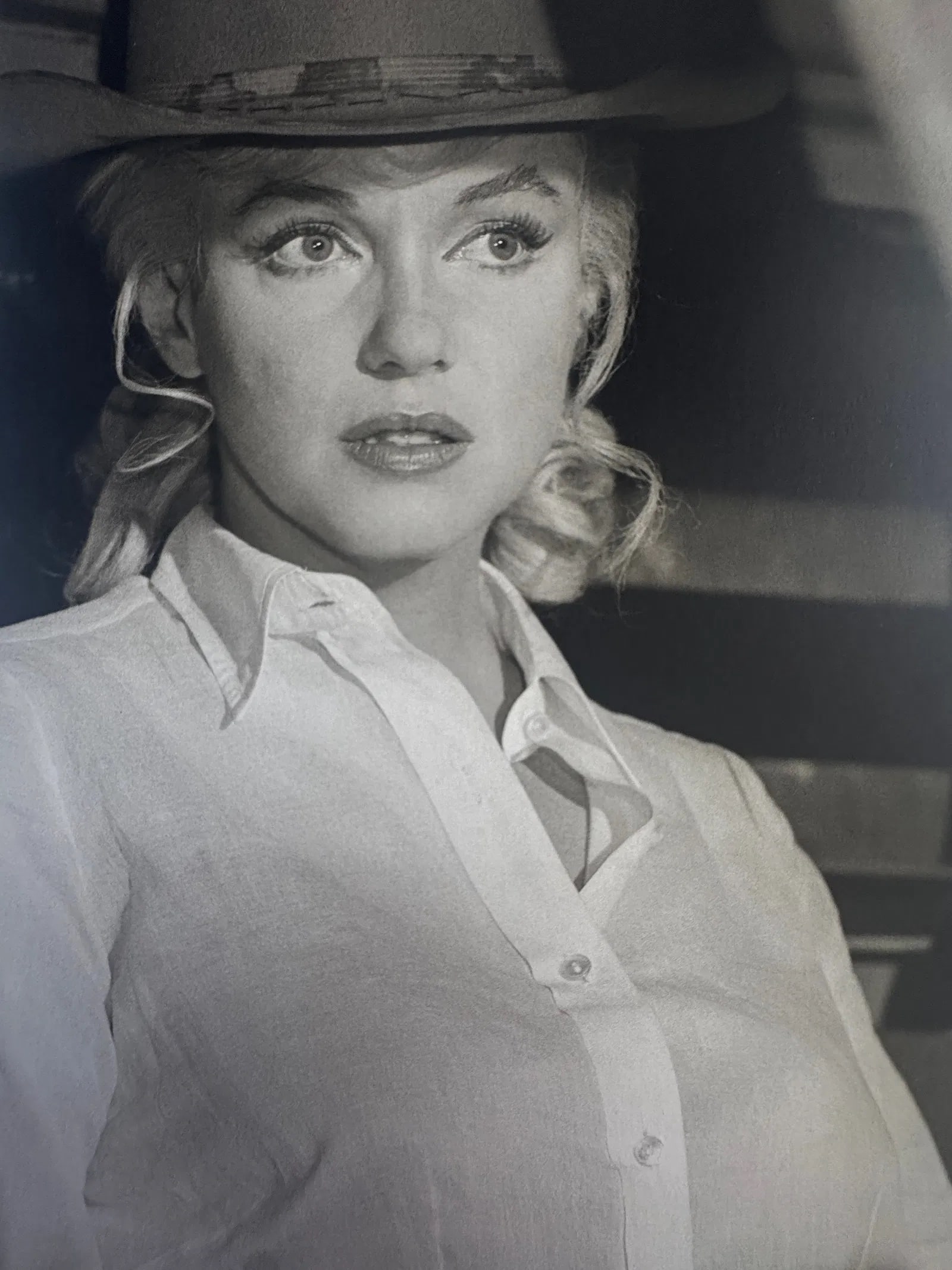 Eve Arnold (American, 1912-2012) Marilyn Monroe Print: Eve Arnold (American, 1912-2012) Marilyn Monroe Print. Printed in Belgium. Marilyn Monroe on set of The Misfits, Nevada, "1960". 9.75 x 6.75 inches. Not hand-signed unless otherwise stated.
