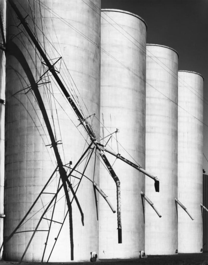 Gordon Osmundson (American, 1931-2019) Print: Gordon Osmundson (American, 1931-2019) Print. Zamora, "1986". 19.50 x 24.00 inches. Not hand-signed unless otherwise stated. Photomechanical Print. Lots that contain nudity have been partially