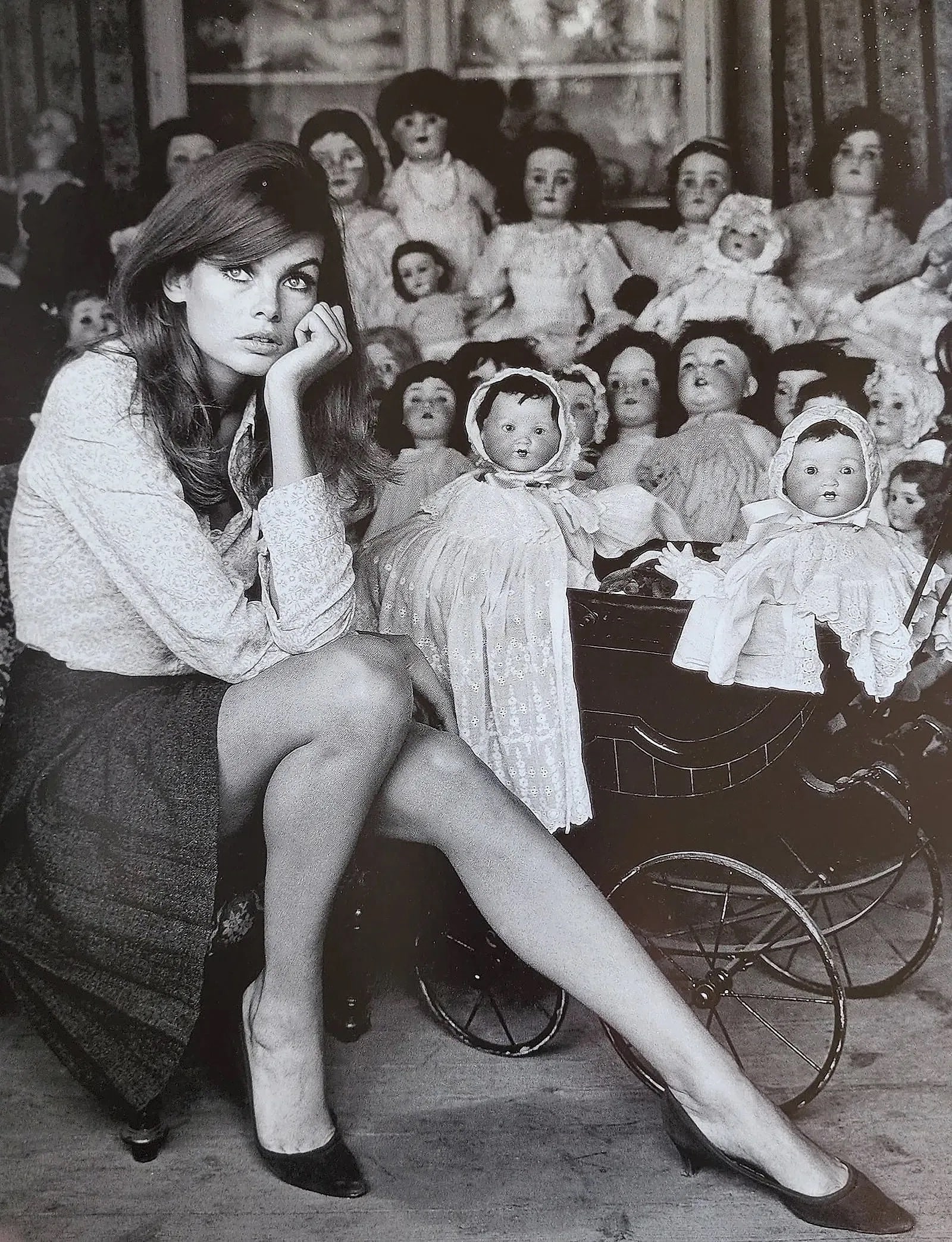 Terry O'Neill (British, 1938-2019) Jean Shrimpton Print: Terry O'Neill (British, 1938-2019) Jean Shrimpton, "1964" Print. 8.50 x 11.00 inches. Not hand-signed unless otherwise stated. Photomechanical Print. Lots that contain nudity have been partially