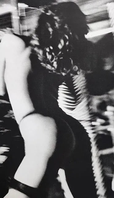 Ellen von Unwerth (German, b. 1954) Print: Ellen von Unwerth (German, b. 1954) Print. Twin Palms. Printed in 1994, Japan. 14.00 x 9.00 inches. Heliogravure/Photogravure. Not hand-signed unless otherwise stated. Photomechanical Print. Lots that