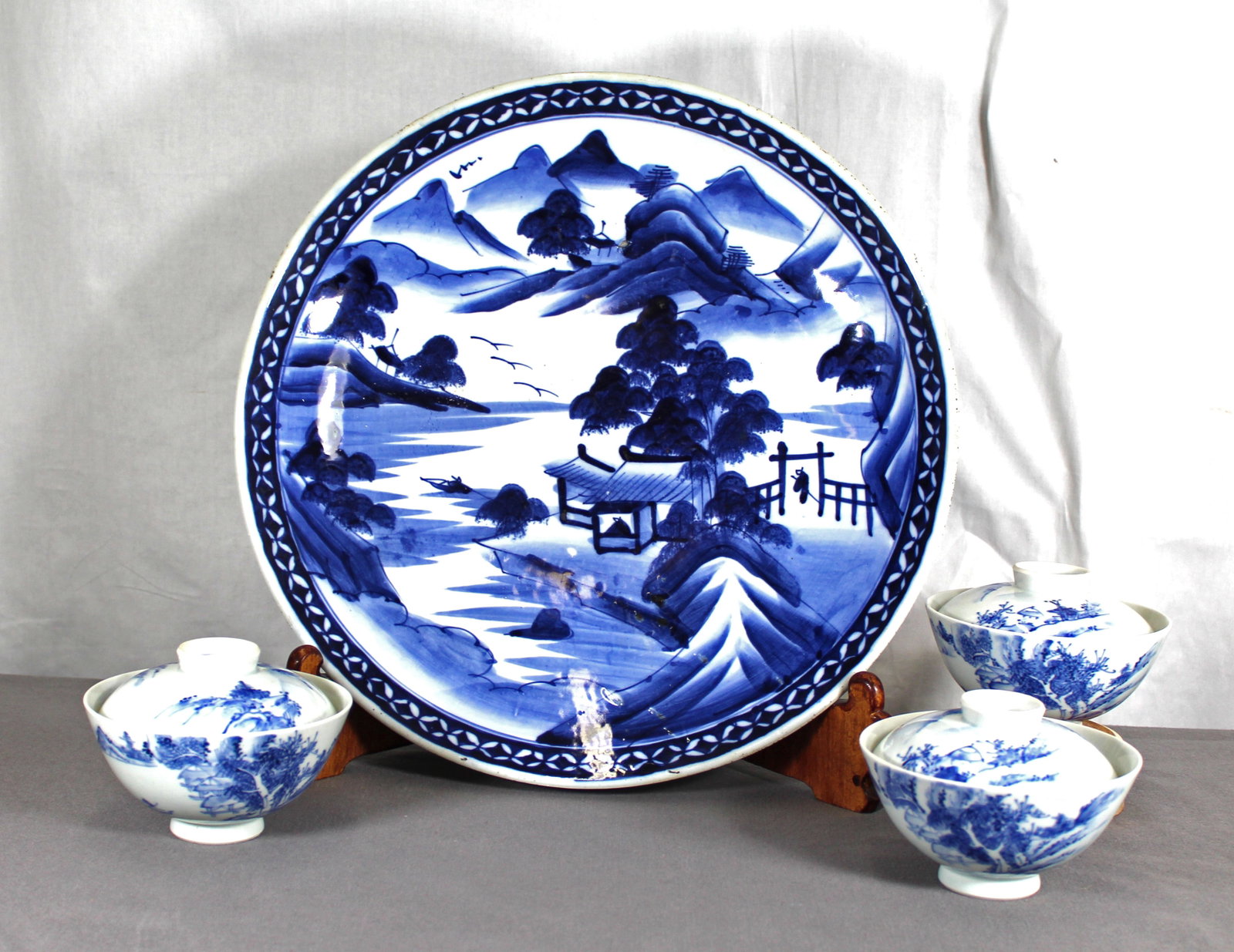 Japanese Sometsuke Jingdezhen style Tea Bowls & Meiji Arita Charger: Japanese Meiji Arita Charger and 3 tea bowls w/ Lids. Images provided in order for details and dimensions.