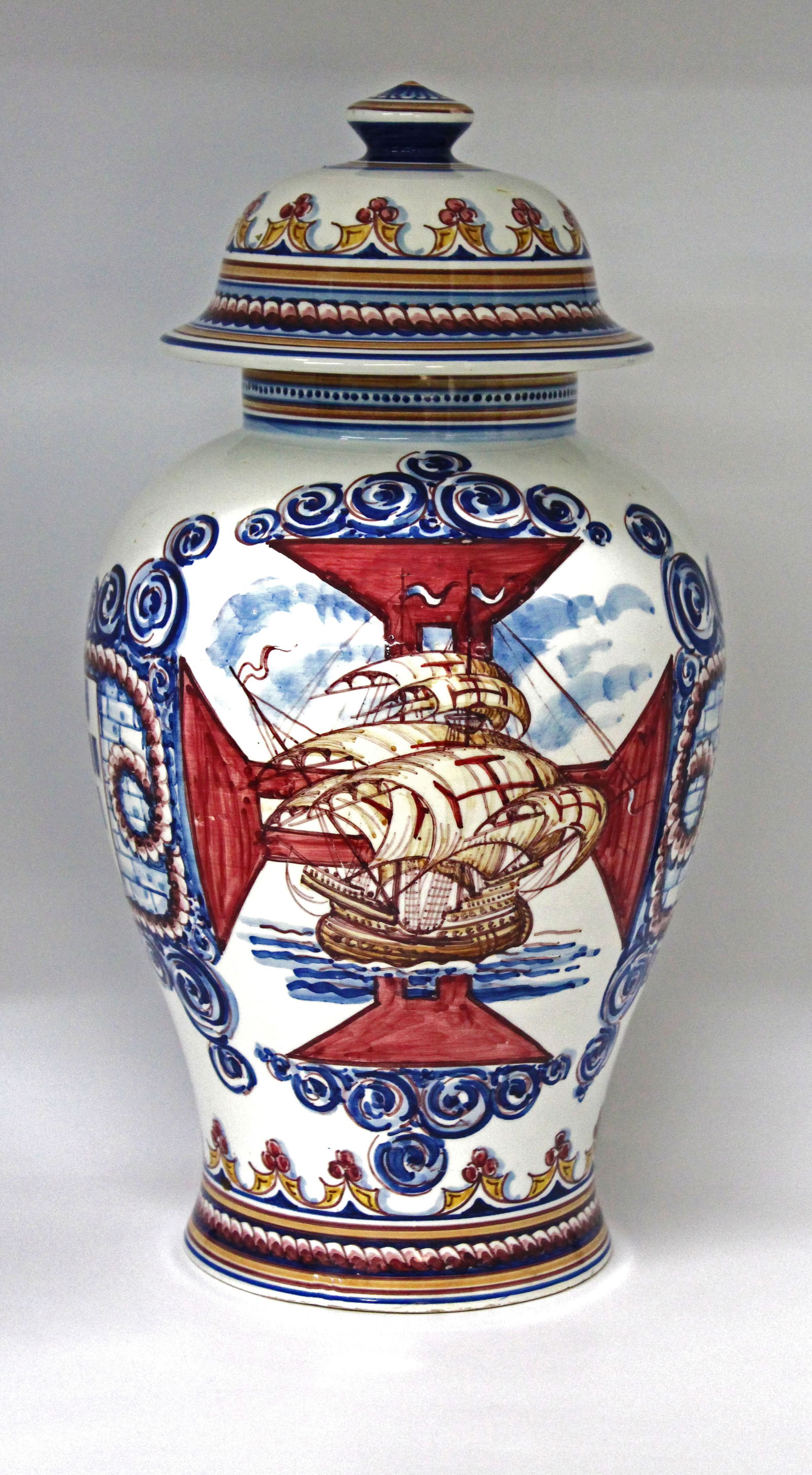 Vintage Portuguese Knights Templar Apothecary Jar (1 of 12)