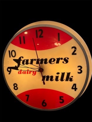 Vintage Farmers Dairy Milk Clock (1 of 1)