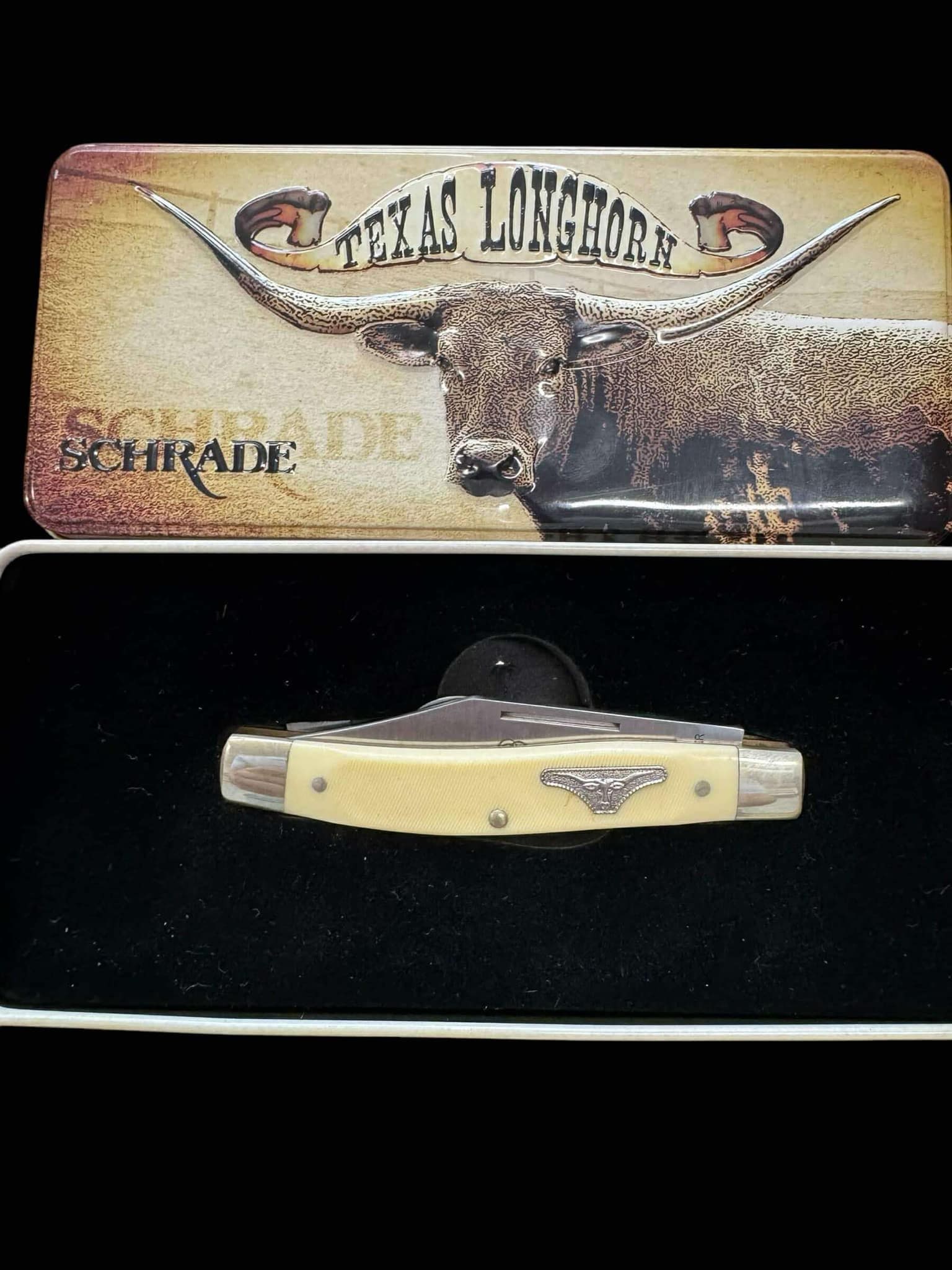 Texas Longhorn Knife (schrade): The Schrade Texas Longhorn Knife is a collectible piece known for its quality and craftsmanship. These knives often feature durable stainless steel blades and handles made from materials like bone or