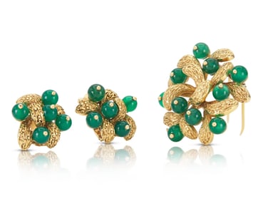 Van Cleef 18k Gold Chrysoprase Brooch Set