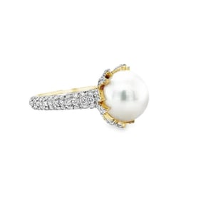 14K Gold Freshwater Pearl Diamond Ring