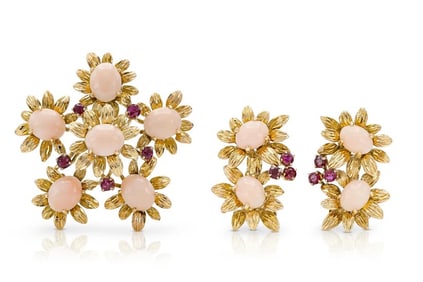 Estate 18k Gold Coral Ruby Brooch & Earrings Set