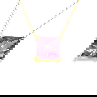 14k Yellow Gold Amethyst Pendant Necklace: Charming 14K yellow gold necklace featuring a 6.24 carat amethyst centerpiece on an 18-inch chain. A vibrant and versatile statement piece. - Amethyst approx. 6.24 carats - 14K yellow gold, approx. 2.