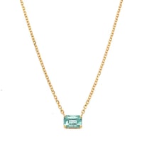 14k Yellow Gold Emerald Pendant Necklace: Delicate 14K yellow gold necklace featuring a vibrant emerald pendant on an 18-inch chain. A refined everyday piece. - Emerald approx. 0.54 carats - 14K yellow gold, approx. 1.75 grams - 18 inch chain