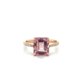 14KT ROSE GOLD MORGANITE AND DIAMONDS RING