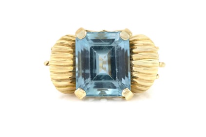 Retro 1940s 12ct Aquamarine Ring in 18k Yellow Gold