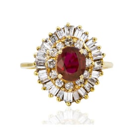 18k Ruby and Diamond Ring 4.48g