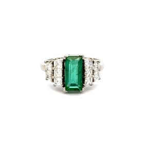 Platinum Emerald Diamond Ring