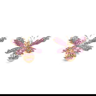 14K Rose Gold Pink Sapphire Bee Earrings: Striking pink sapphire bee motif earrings in 14KT rose gold — eye-catching and full of charm. - Approx. 2.38g of 14KT rose gold - 164 pink sapphires, total approx. 0.58 carat - Bee-shaped studs meas